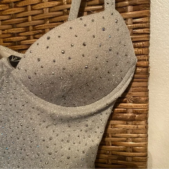 Fancy DRESS - Picture 3 of 6